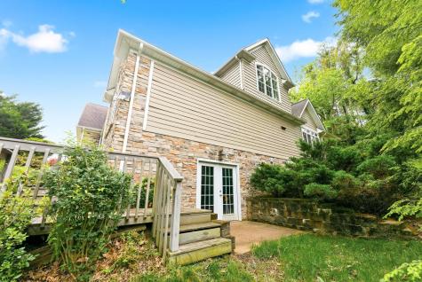 672 Poplar Woods Drive Morgantown WV 26505