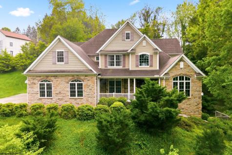 672 Poplar Woods Drive Morgantown WV 26505
