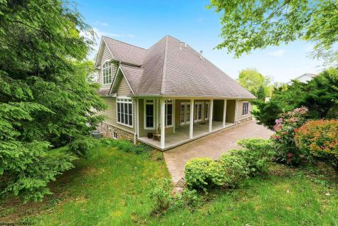 672 Poplar Woods Drive Morgantown WV 26505