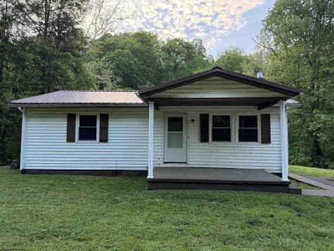 3652 Husky Highway Fairmont WV 26554