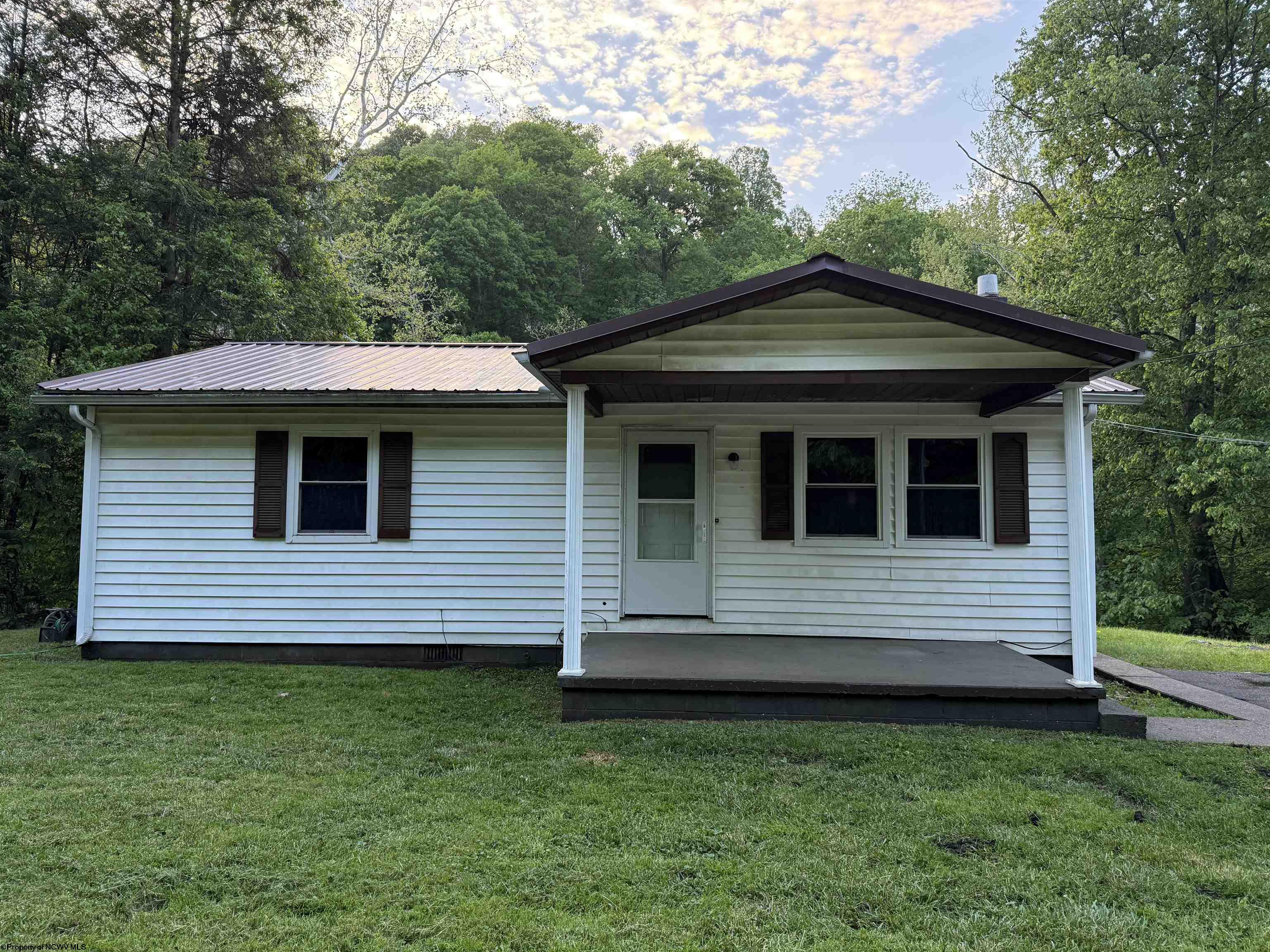 3652 Husky Highway Farmington WV 26571