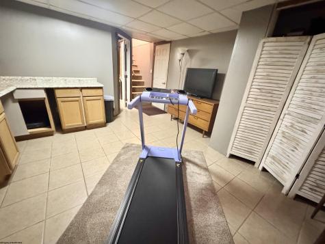 406 Highland Avenue Fairmont WV 26554-1939