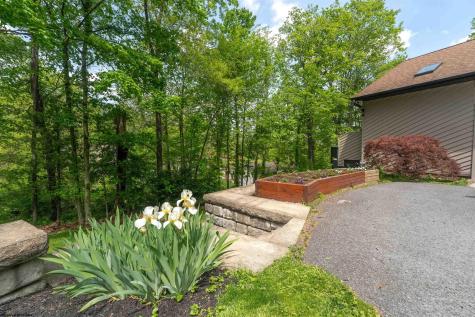 615 Poplar Woods Drive Morgantown WV 26505