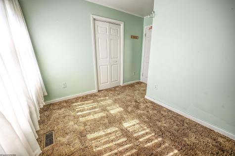 605 Maple Avenue Barrackville WV 26559