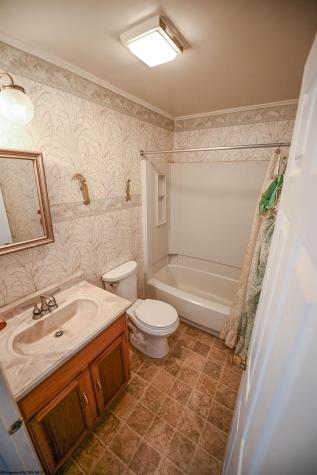 605 Maple Avenue Barrackville WV 26559