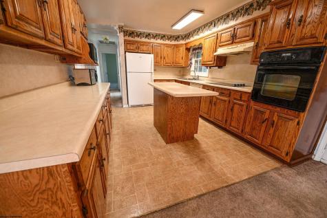 605 Maple Avenue Barrackville WV 26559