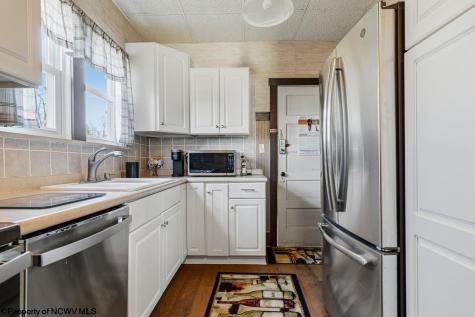 228 Jefferson Street Bridgeport WV 26330