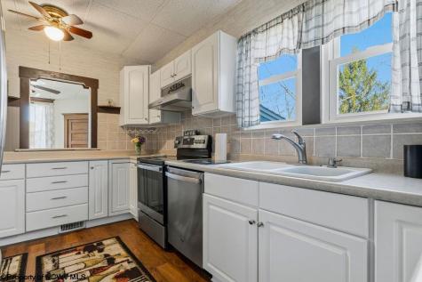 228 Jefferson Street Bridgeport WV 26330