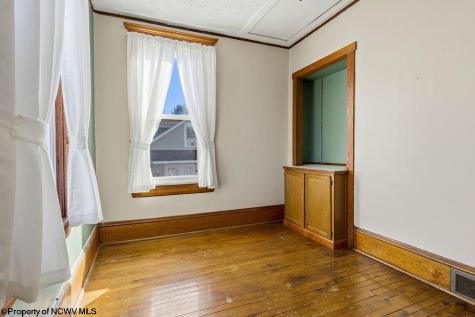 228 Jefferson Street Bridgeport WV 26330