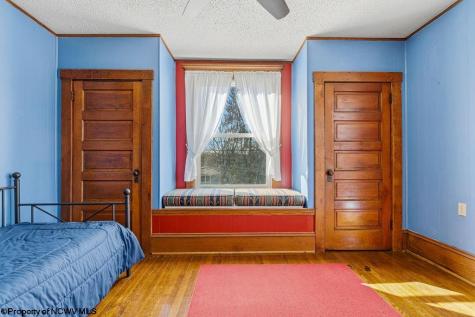 228 Jefferson Street Bridgeport WV 26330