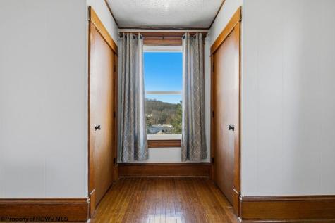 228 Jefferson Street Bridgeport WV 26330