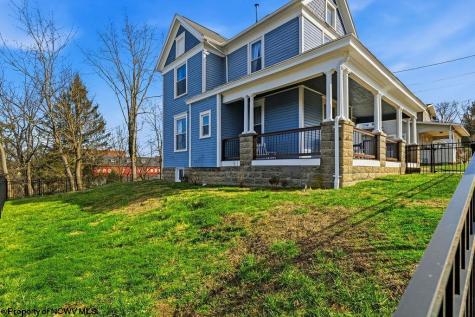 228 Jefferson Street Bridgeport WV 26330