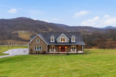 20 Blue Quill Road Bridgeport WV 26330