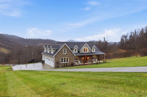 20 Blue Quill Road Bridgeport WV 26330