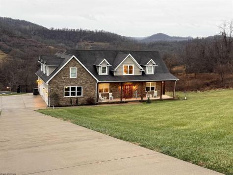 20 Blue Quill Road Bridgeport WV 26330
