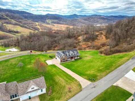 20 Blue Quill Road Bridgeport WV 26330