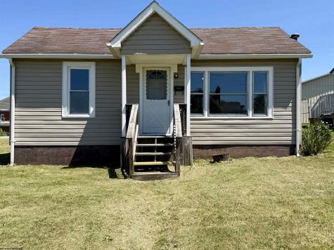 8267 Elk Avenue Stonewood WV 26301