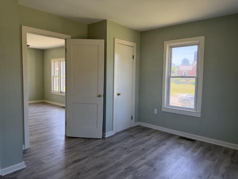 8267 Elk Avenue Stonewood WV 26301
