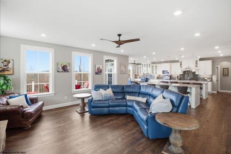 38 E Wind Trail Morgantown WV 26508