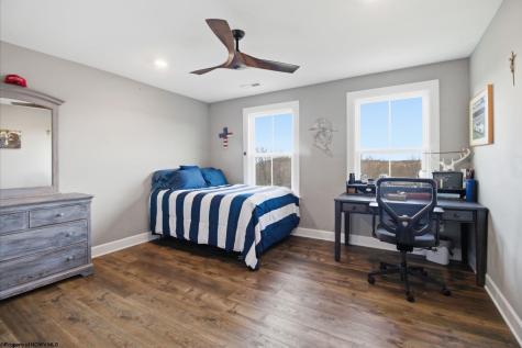 38 E Wind Trail Morgantown WV 26508