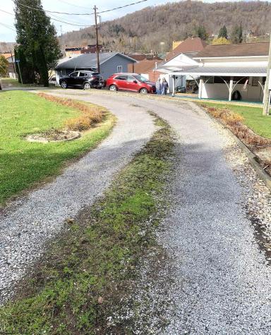 89 Station Street Shinnston WV 26431