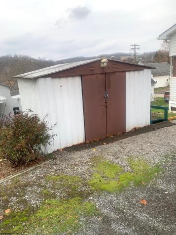 89 Station Street Shinnston WV 26431