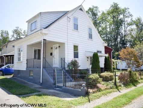 15 Trump Avenue Uniontown PA 15401