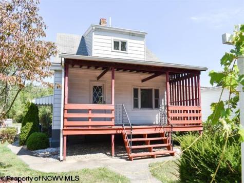 15 Trump Avenue Uniontown PA 15401