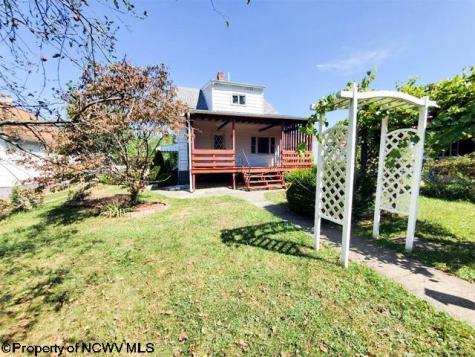 15 Trump Avenue Uniontown PA 15401