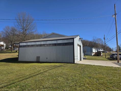 17 Hampton Drive Lost Creek WV 26385