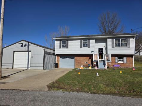 17 Hampton Drive Lost Creek WV 26385