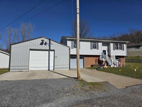 17 Hampton Drive Lost Creek WV 26385