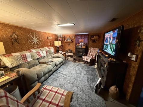 823 Us Highway 33 West Weston WV 26452