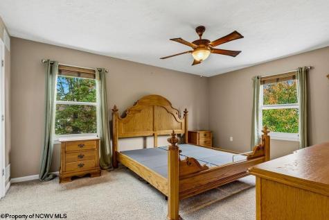 472 Landmark Estates Jane Lew WV 26378