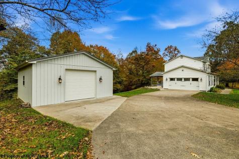 472 Landmark Estates Jane Lew WV 26378