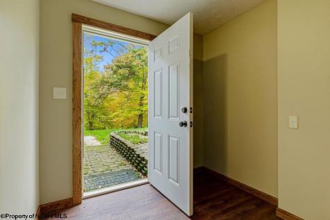 472 Landmark Estates Jane Lew WV 26378