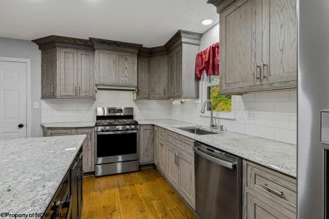 472 Landmark Estates Jane Lew WV 26378