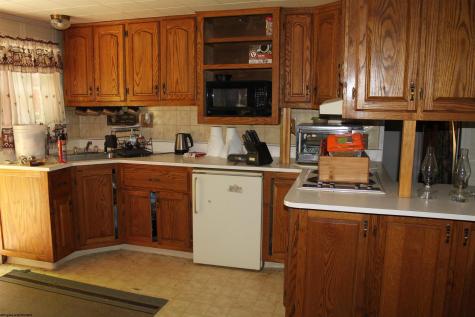 137 Hodum Creek Road Hacker Valley WV 26222