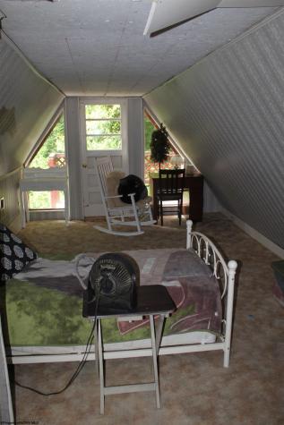 137 Hodum Creek Road Hacker Valley WV 26222