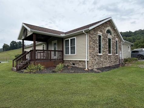 19 Parley Lane Buckhannon WV 26201
