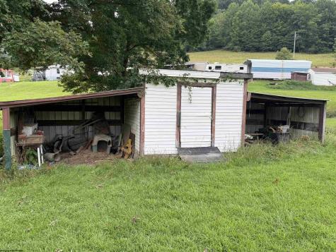 19 Parley Lane Buckhannon WV 26201