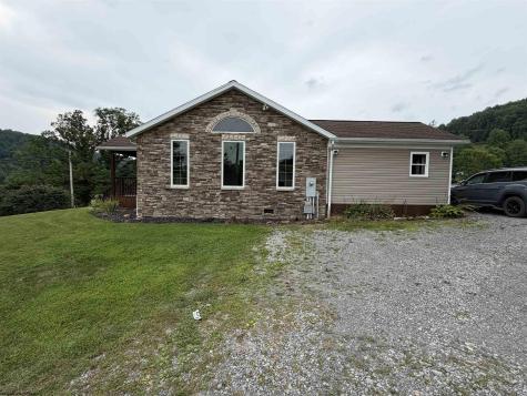 19 Parley Lane Buckhannon WV 26201