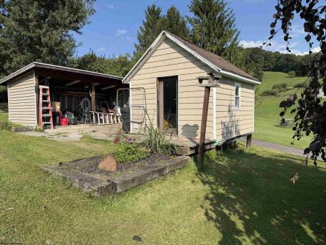 19 Parley Lane Buckhannon WV 26201