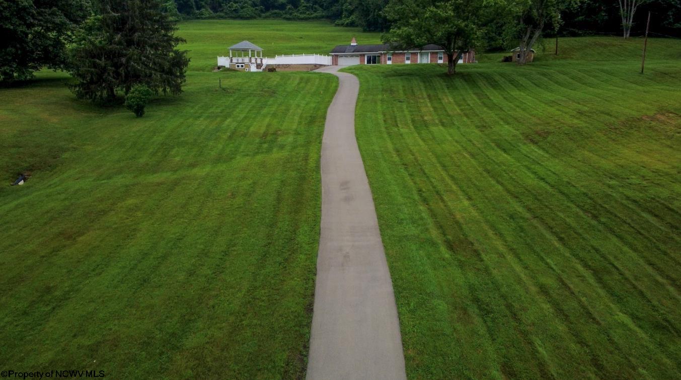 3574 Freedom Highway Fairmont WV 26554