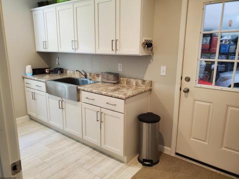 49 Holleran Heights Kingwood WV 26537