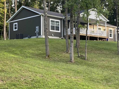 49 Holleran Heights Kingwood WV 26537