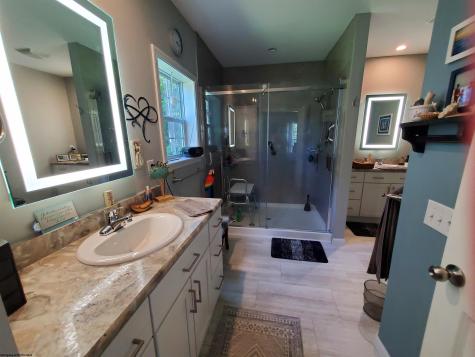 49 Holleran Heights Kingwood WV 26537