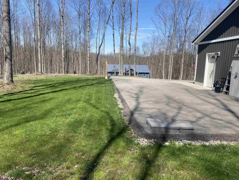 49 Holleran Heights Kingwood WV 26537