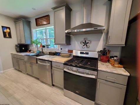 49 Holleran Heights Kingwood WV 26537