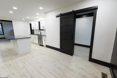 1515 Edgeway Drive Fairmont WV 26554-5513